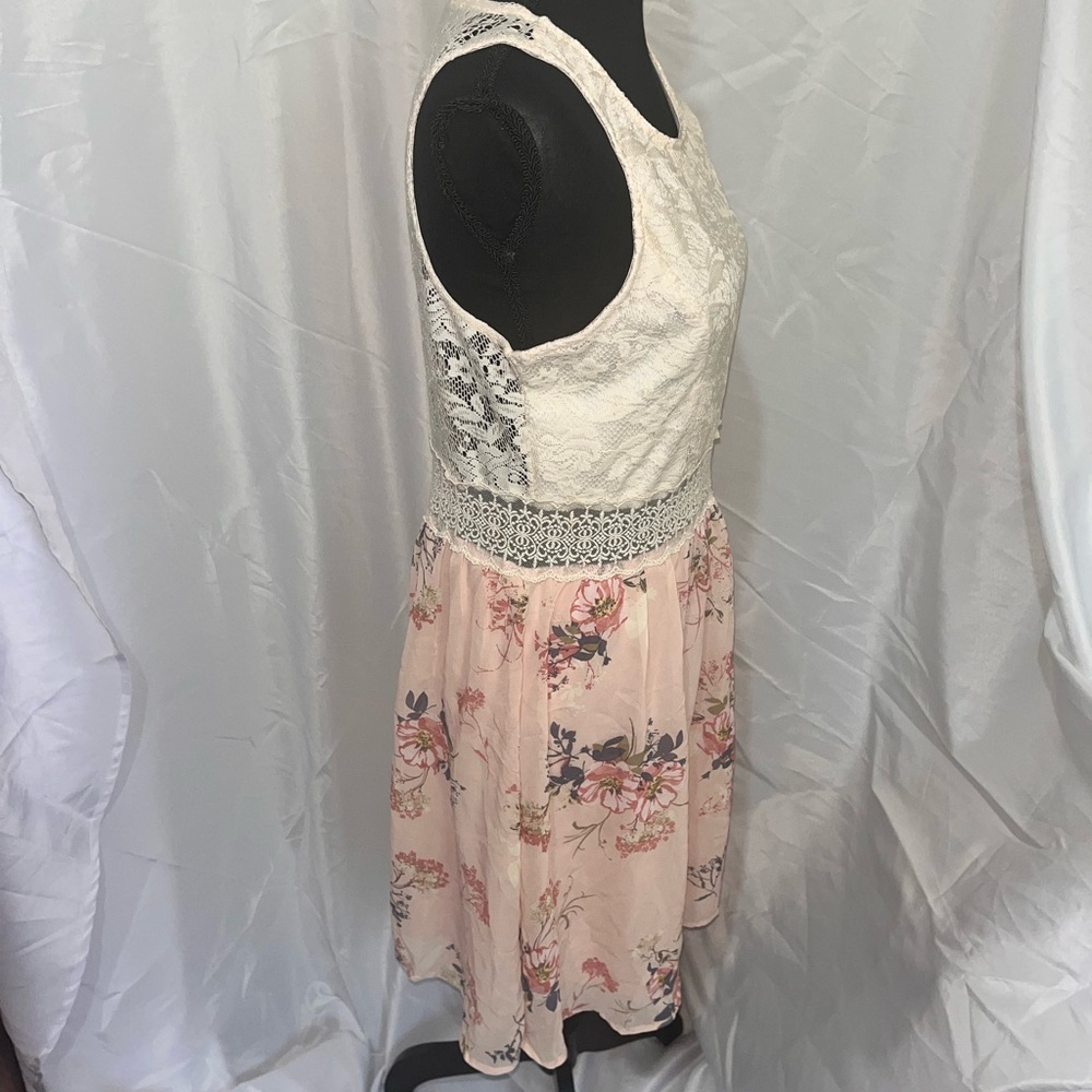 Rue21 Lace Top Floral Mini Dress With Crochet Waist Womens L Cottagecore Boho - Picture 7 of 10